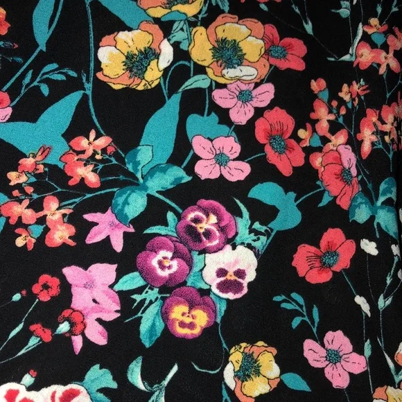 Worn once! - EXPRESS Floral Print Romper - Picture 3 of 11